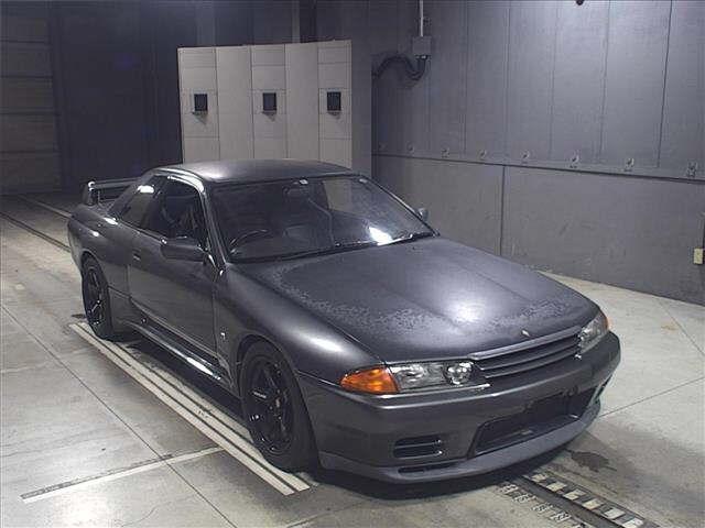NISSAN SKYLINE