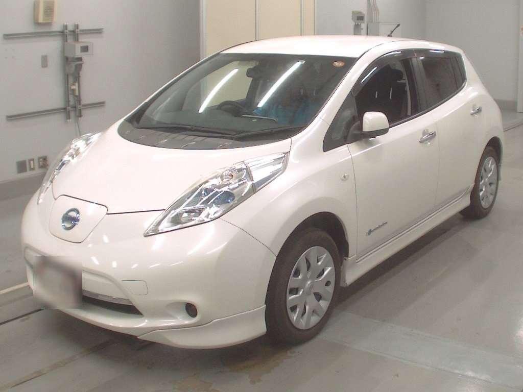 NISSAN LEAF