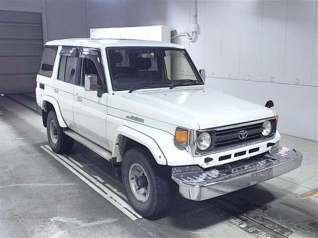 TOYOTA LAND CRUISER 70