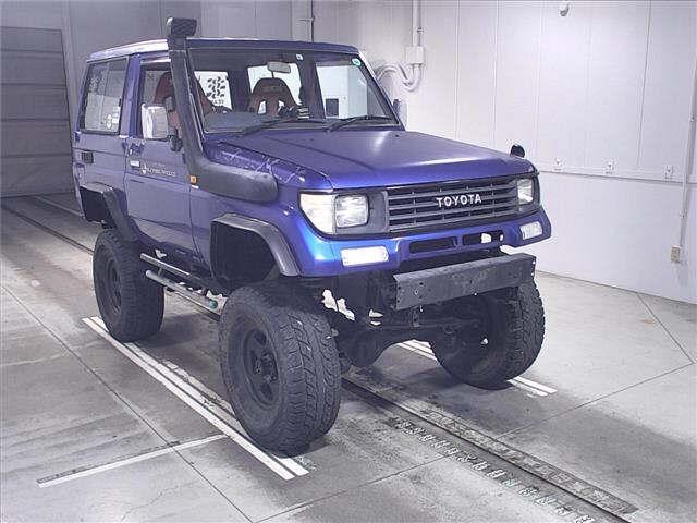 TOYOTA LAND CRUISER PRADO