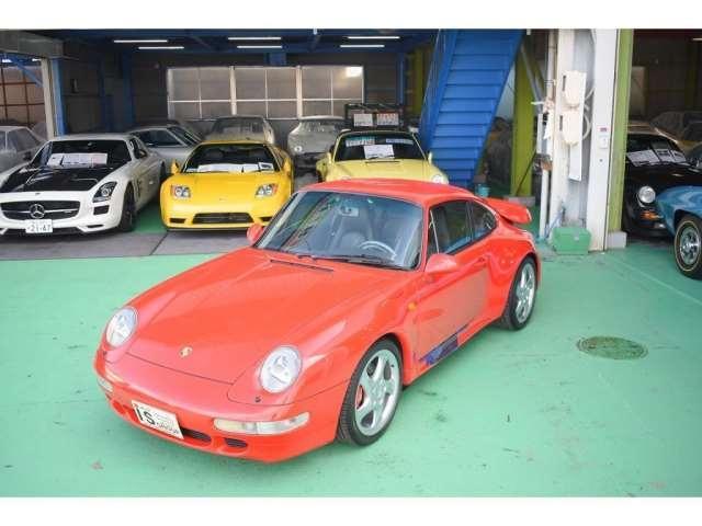 PORSCHE 911