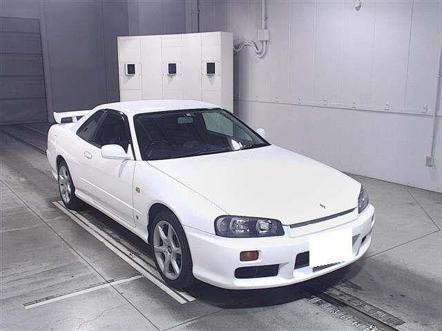 NISSAN SKYLINE