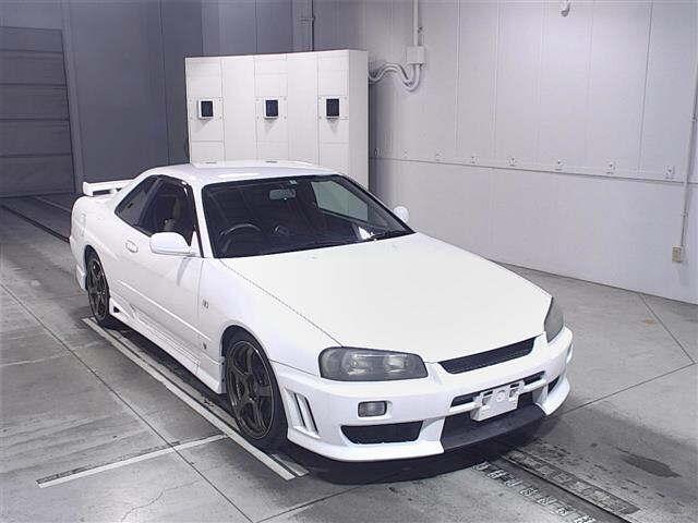 NISSAN SKYLINE