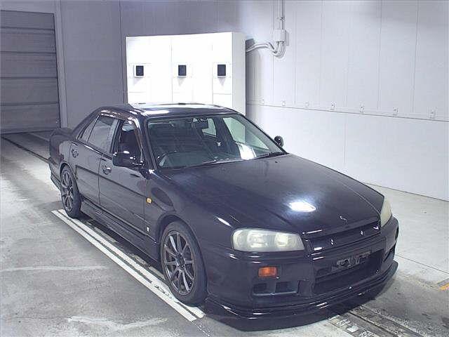 NISSAN SKYLINE