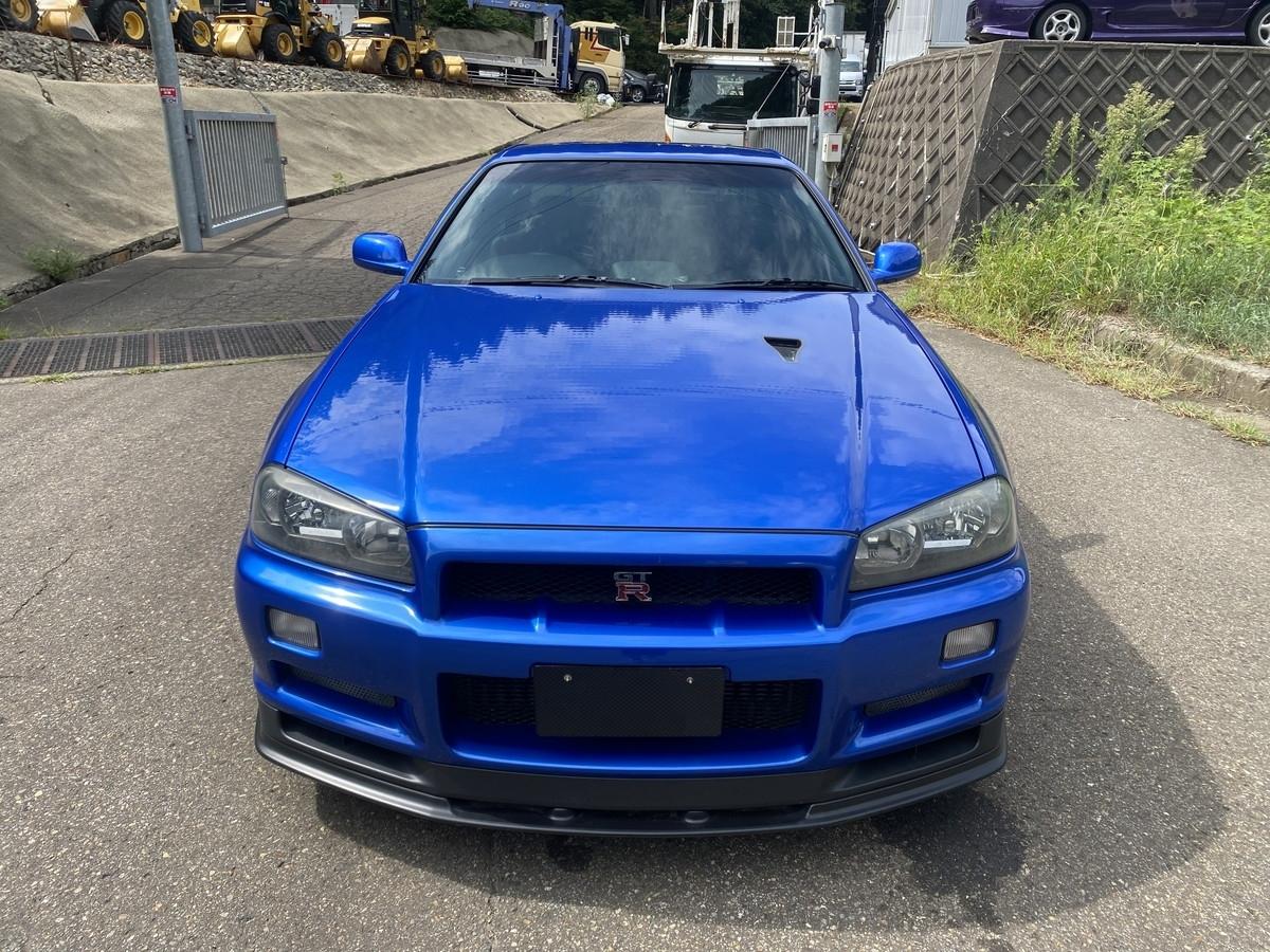 NISSAN SKYLINE