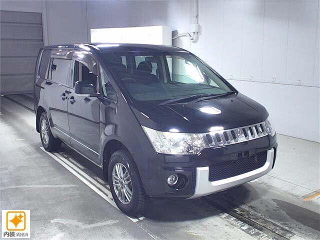 MITSUBISHI DELICA D:5