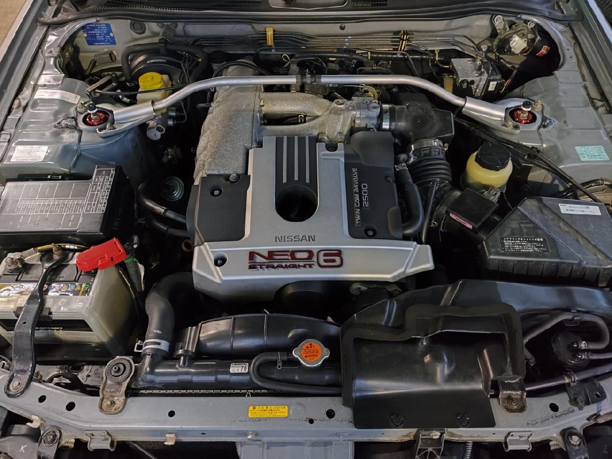 NISSAN SKYLINE