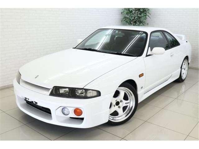 NISSAN SKYLINE