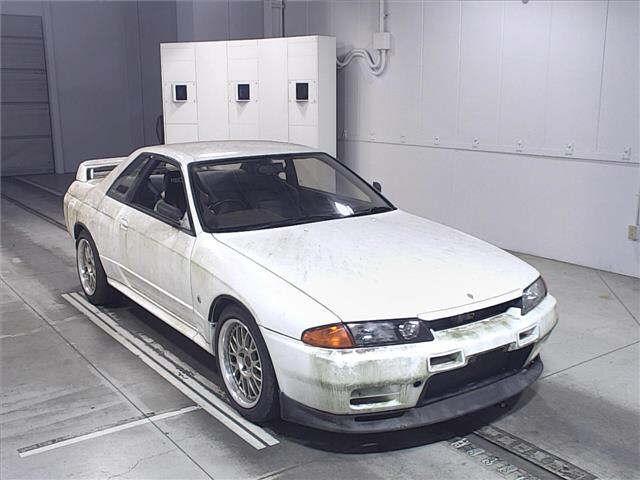 NISSAN SKYLINE