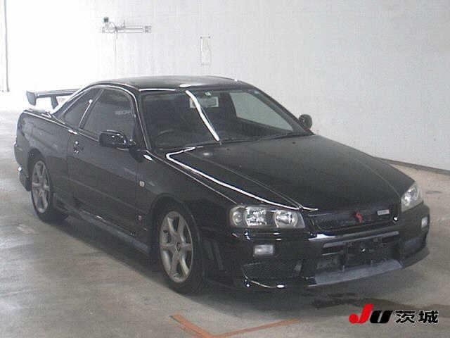 NISSAN SKYLINE