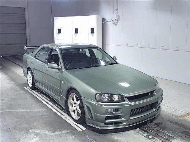 NISSAN SKYLINE