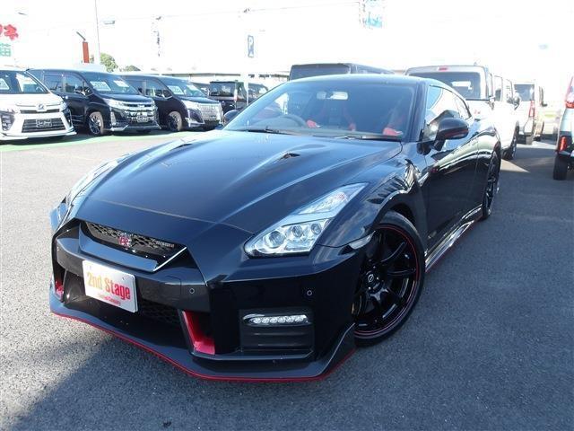NISSAN GT-R