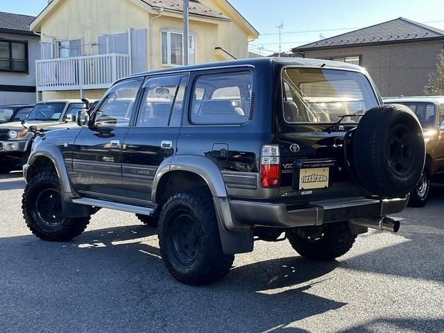 TOYOTA LAND CRUISER