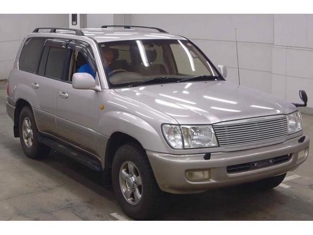 TOYOTA LAND CRUISER 100