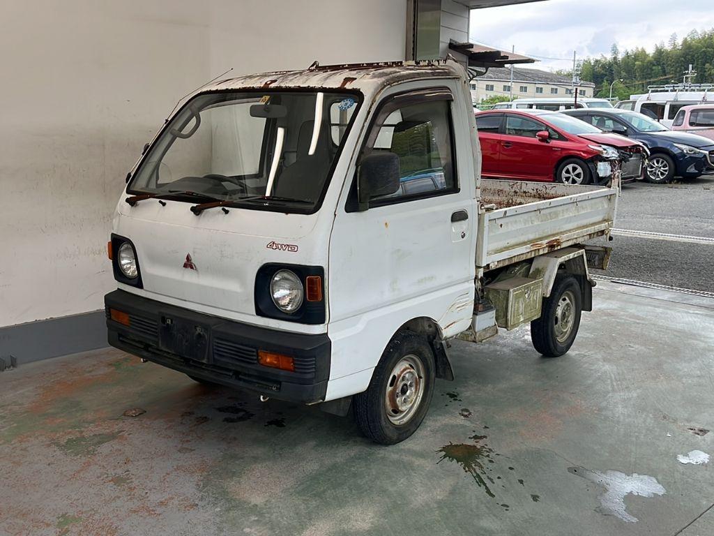 MITSUBISHI MINICAB TRUCK