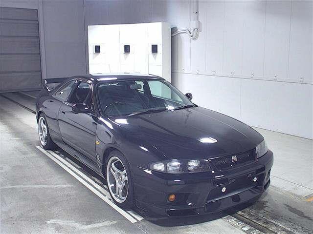 NISSAN SKYLINE