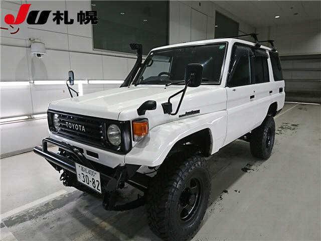 TOYOTA LAND CRUISER 70