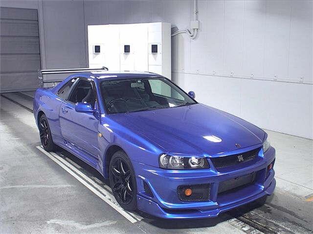 NISSAN SKYLINE