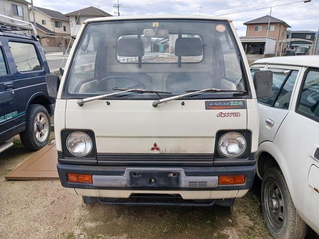 MITSUBISHI MINICAB TRUCK