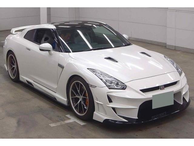 NISSAN GT-R