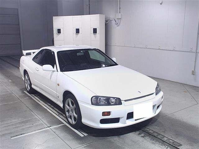 NISSAN SKYLINE