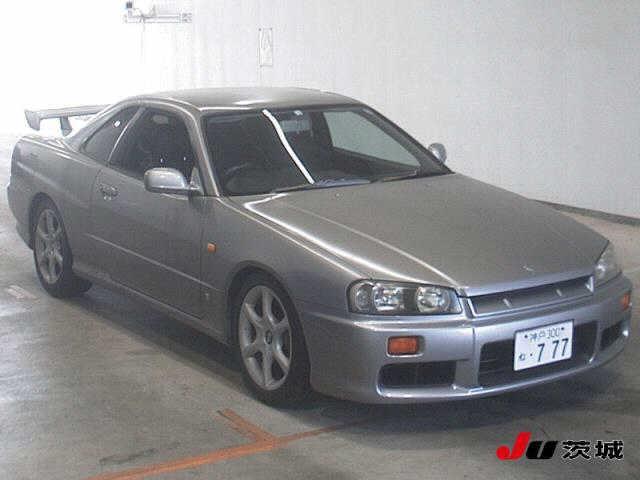 NISSAN SKYLINE