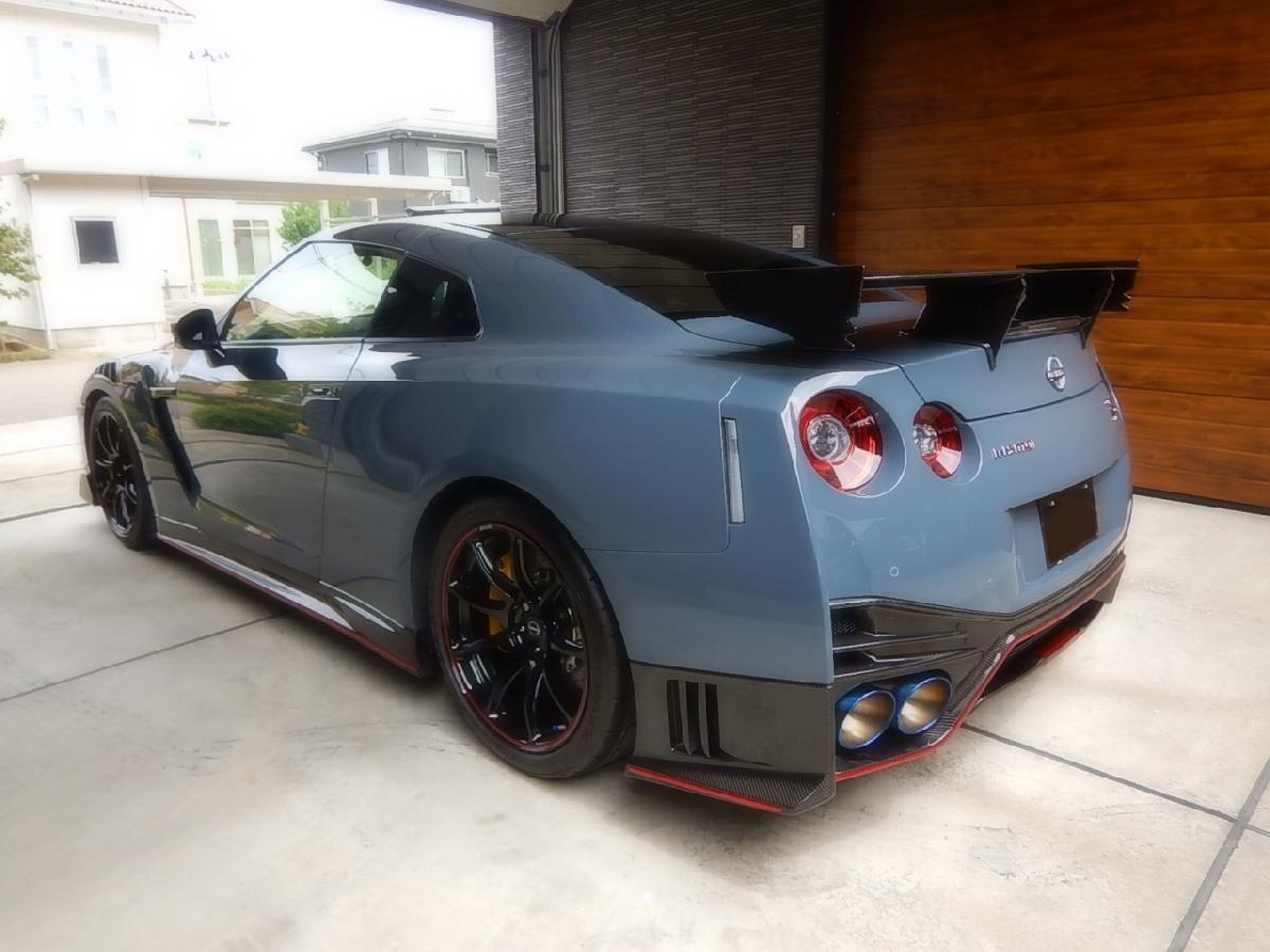 NISSAN GT-R