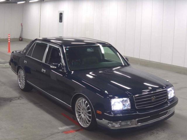 TOYOTA CENTURY