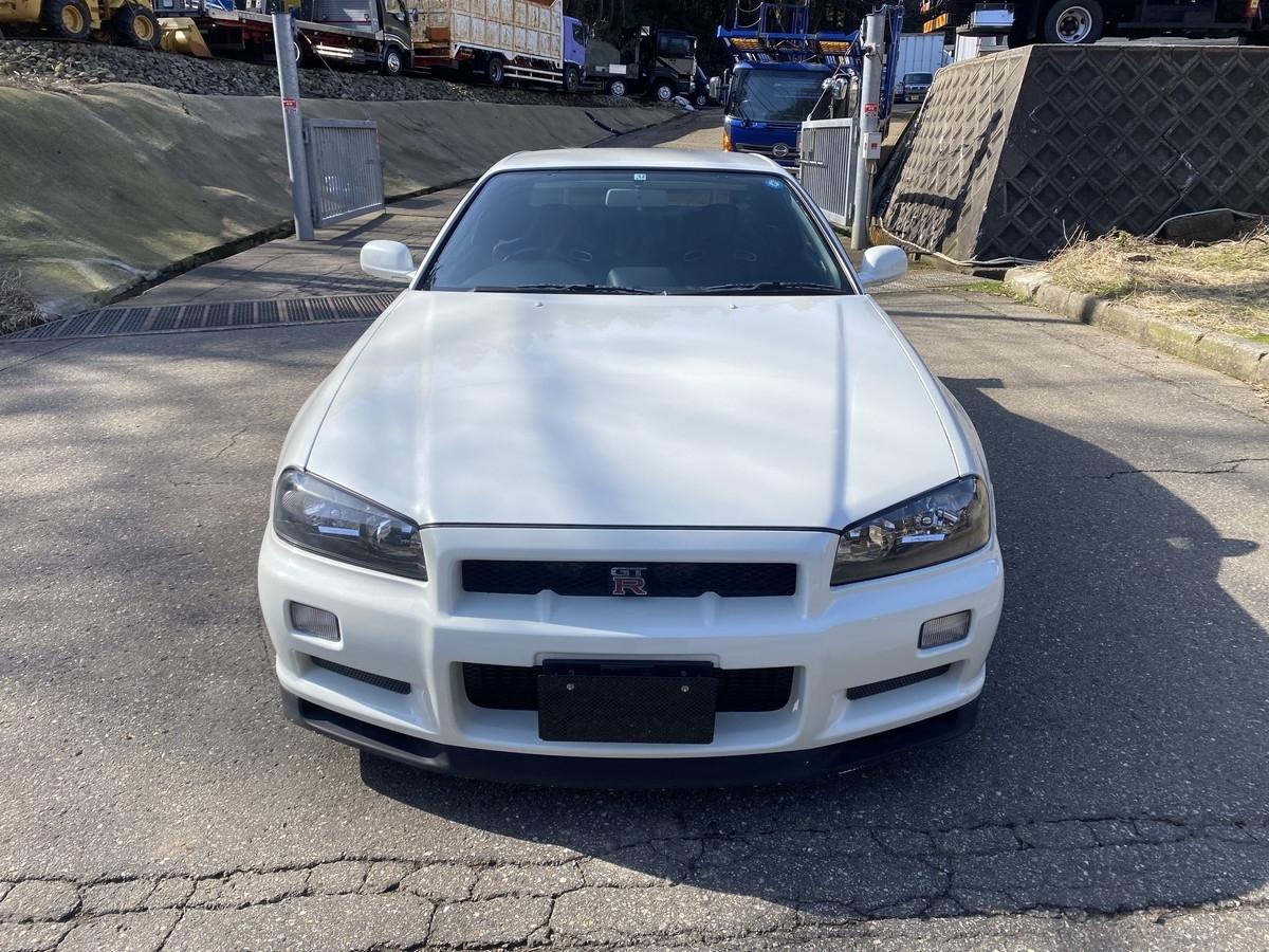 NISSAN SKYLINE