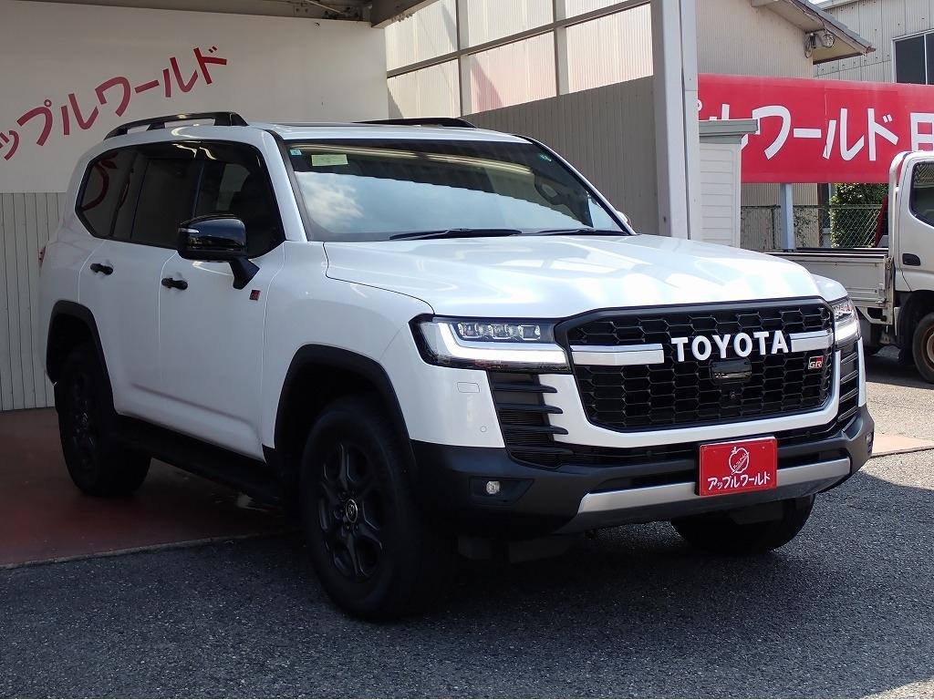 TOYOTA LAND CRUISER