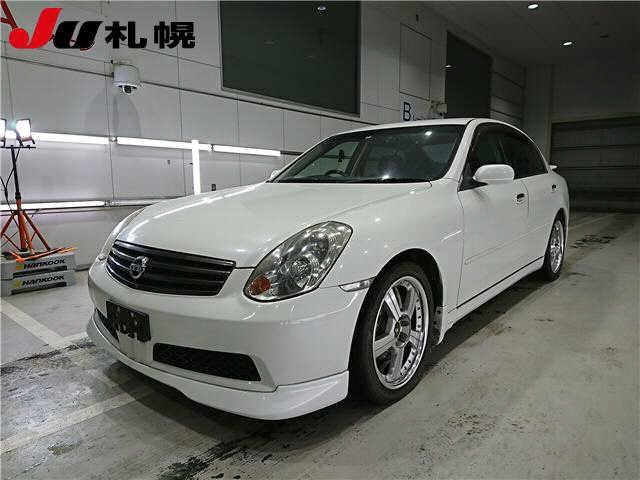 NISSAN SKYLINE