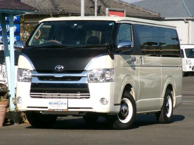 TOYOTA HIACE VAN