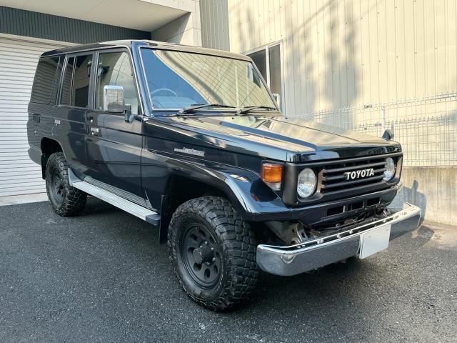 TOYOTA LAND CRUISER 70