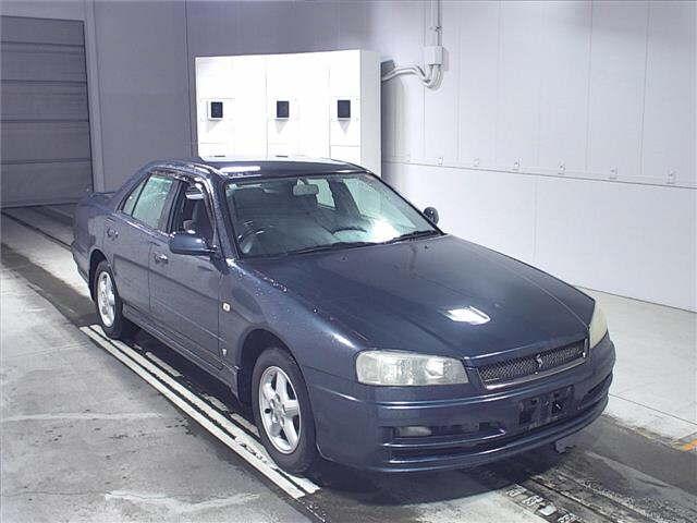 NISSAN SKYLINE