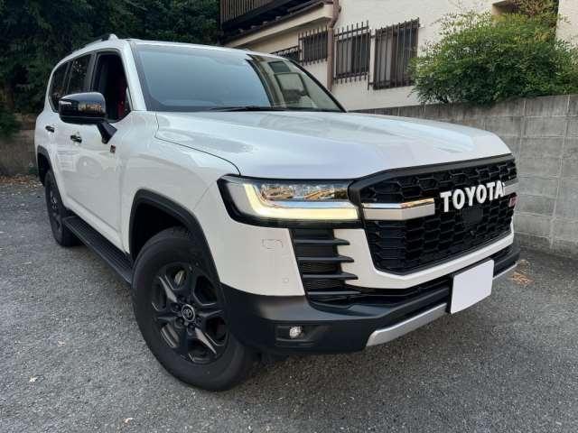 TOYOTA LAND CRUISER