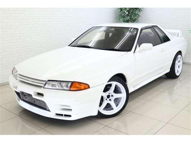 NISSAN SKYLINE