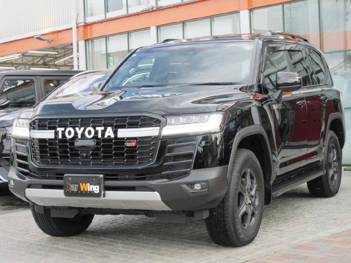 TOYOTA LAND CRUISER
