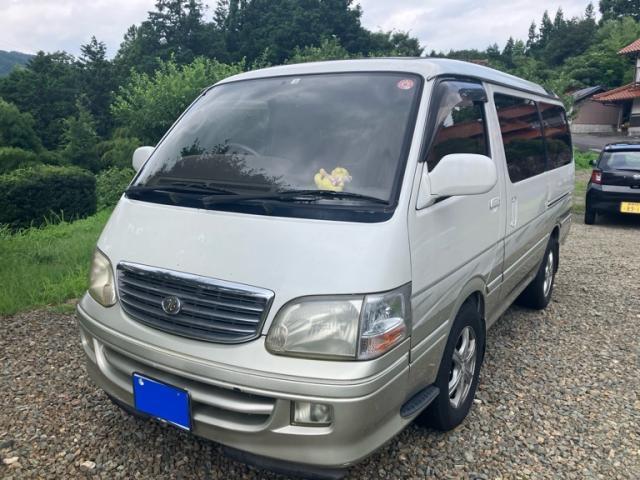 TOYOTA HIACE WAGON