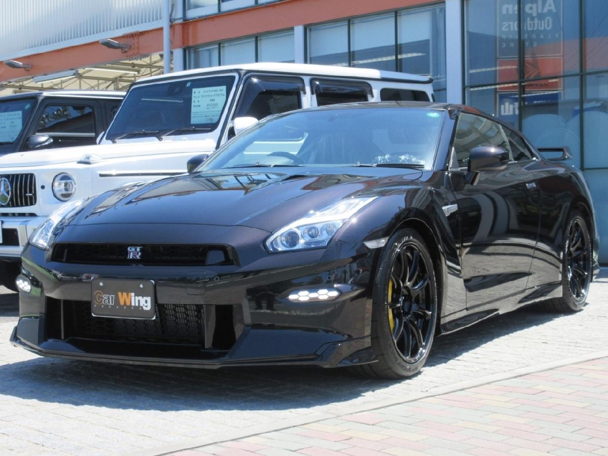 NISSAN GT-R