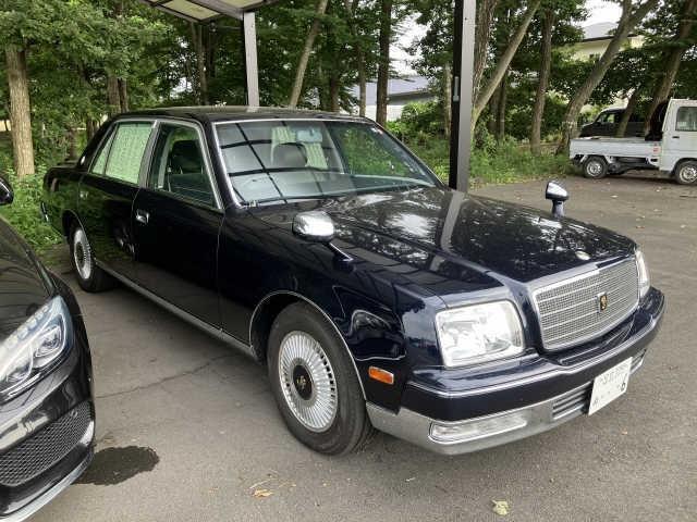 TOYOTA CENTURY