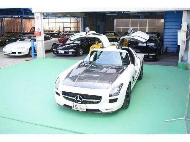 MERCEDES BENZ AMG SLS