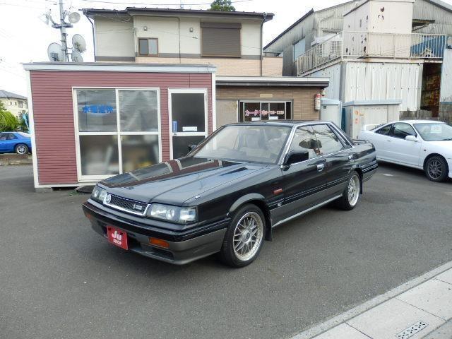 NISSAN SKYLINE