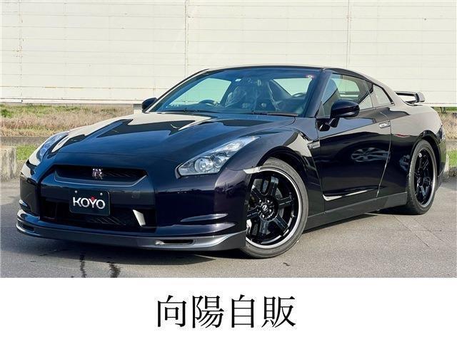 NISSAN GT-R