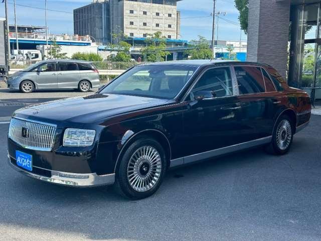 Toyota Century Uwg60