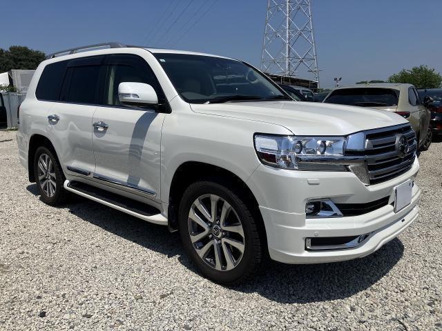 TOYOTA LAND CRUISER