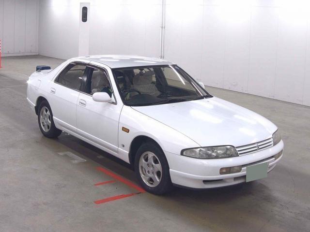 NISSAN SKYLINE
